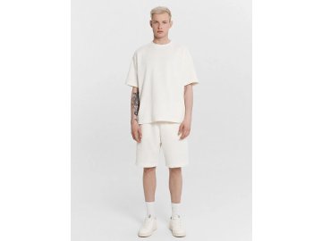 Комплект мужской молочный: футболка и шорты в Лепеле Марк Формель