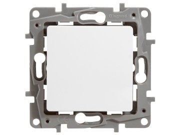 Выключатель Legrand Etika 672205 (белый) на акции в магазинах Ома