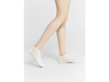 Носки женские молочно-белые с рисунком в виде мелкого гороха в Лепеле Марк Формель