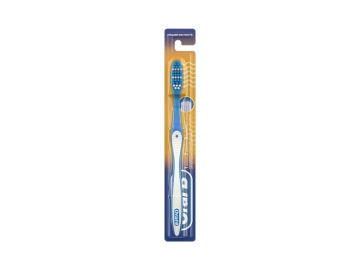 Зубная щетка ORAL-B Shiny Clean Чистота! Свежесть! Сила! 40 средн жесткости