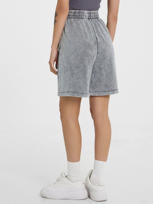 Шорты женские серые с обработкой эйсид, фото 4 из 5