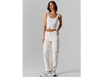 Джинсы женские белые mom fit с высокой посадкой