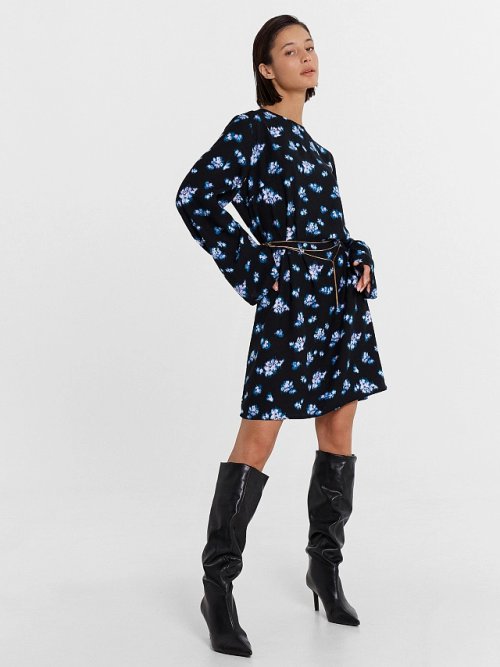 Платье женское черное с голубыми цветами, фото 2 из 6