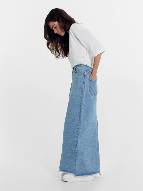 Юбка женская джинсовая макси в голубом цвете, фото 3 из 5