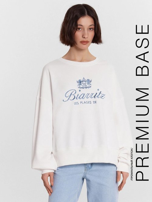 Свитшот женский белый с вышивкой "Вiarritz", фото 1 из 8