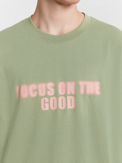 Футболка мужская хаки "focus on the good", фото 4 из 10