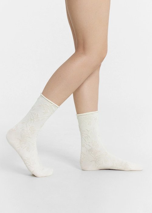 Носки женские в молочно-белом цвете, фото 1 из 4