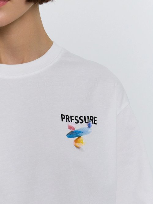 Футболка женская белая с принтом "Pressure", фото 4 из 30