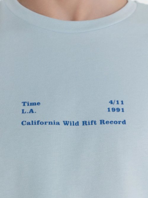Футболка мужская голубая с надписью "California Wild Rift Record", фото 4 из 6