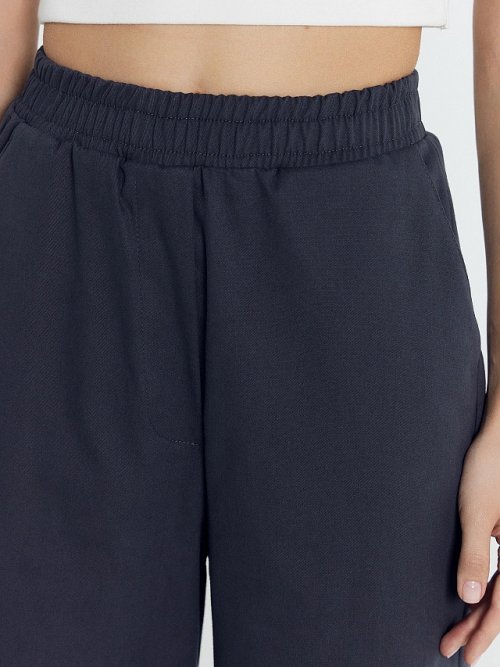 Брюки женские карго в графитово-сером цвете, фото 5 из 7