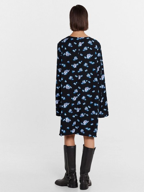 Платье женское черное с голубыми цветами, фото 4 из 6