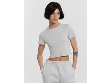 Футболка женская серая укороченная