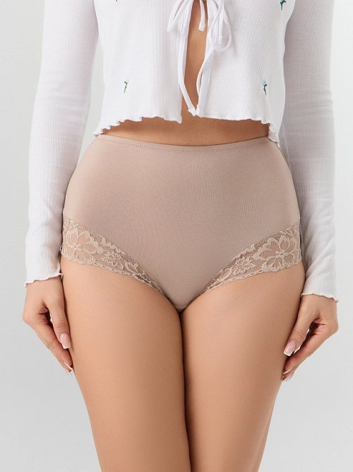Трусы женские макси бежевые с кружевными деталями, фото 2 из 8