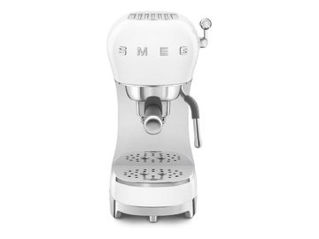 Рожковая кофеварка Smeg ECF02WHEU