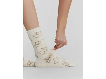 Носки женские кремовые с узором в виде медвежат