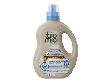 Гель для стирки и пятновыводитель BIOMIO BIO-DEEP CLEAN 900 мл