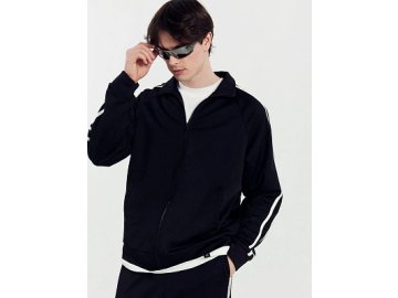 Толстовка мужская черная со светло-молочными лампасами в Лепеле Марк Формель