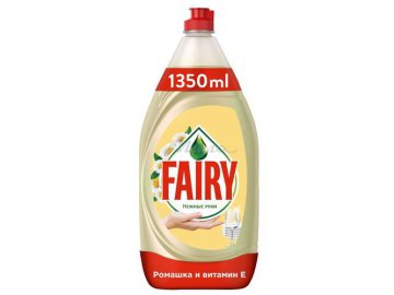 Средство для мытья посуды FAIRY Нежные руки Ромашка и витамин Е, 1.35 л