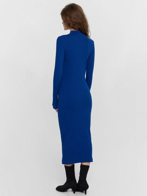 Платье женское в темно-синем оттенке, фото 3 из 5