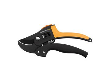 Секатор контактный FISKARS PowerStep с храповым механизмом (1000575)