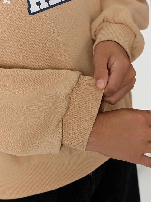 Свитшот для мальчиков бежевый с надписью Local Hero, фото 6 из 7