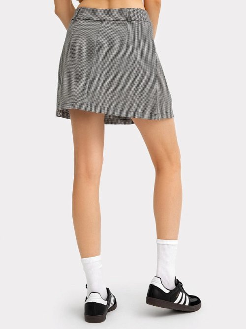 Юбка женская мини в складку в молочно-черную лапку, фото 3 из 4