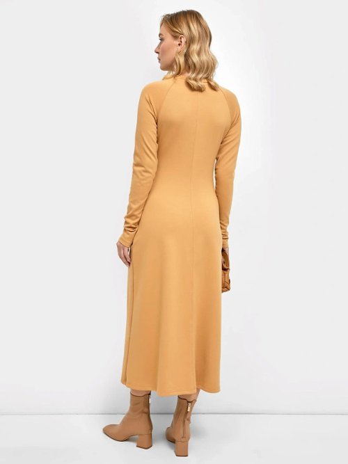 Прилегающее платье макси из интерлока бежевого цвета, фото 2 из 3