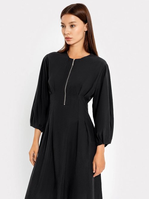 Платье женское из вискозы в черном оттенке, фото 4 из 30
