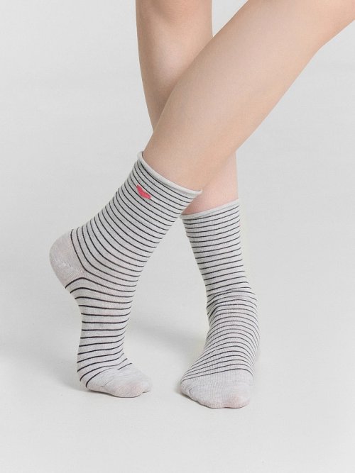 Носки женские серые в полоску с сердечком, фото 3 из 18