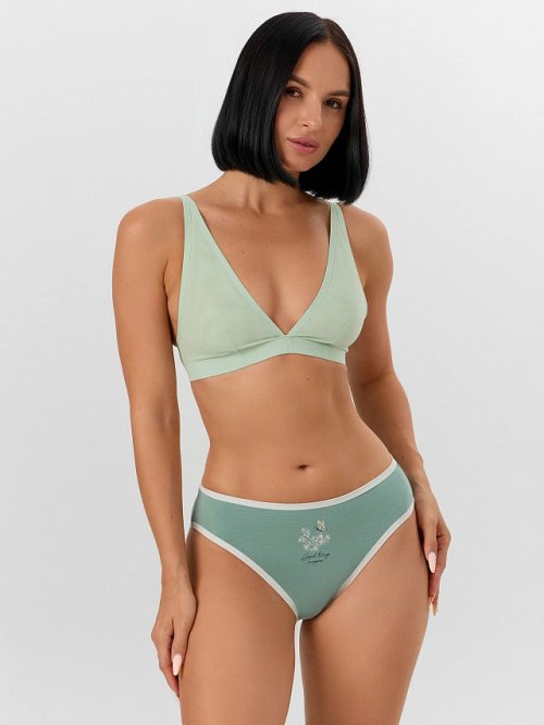 Трусы женские классические в зеленом цвете с печатью, фото 1 из 27