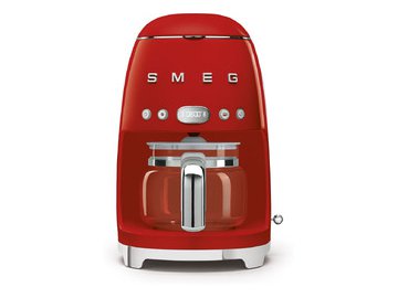 Капельная кофеварка Smeg DCF02RDEU