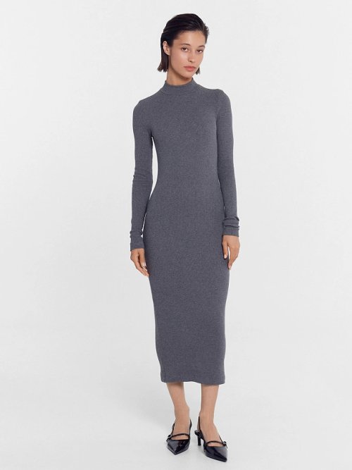 Облегающее платье миди в рубчик темно-серого цвета, фото 3 из 5