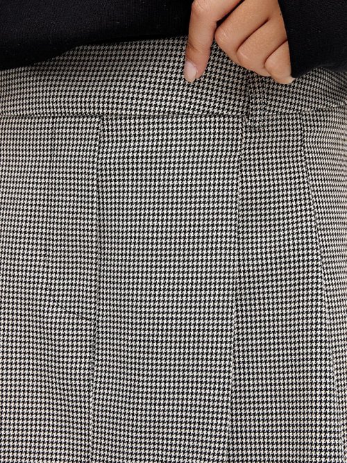 Юбка женская мини в складку в молочно-черную лапку, фото 4 из 4