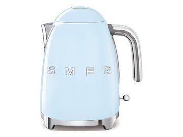 Электрический чайник Smeg KLF03PBEU