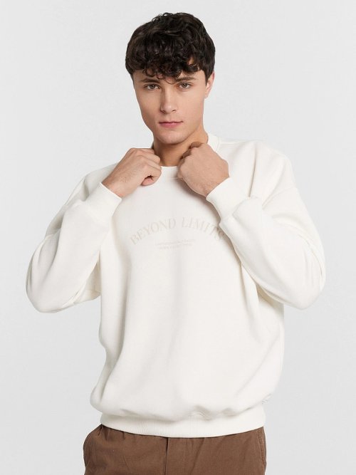 Свитшот мужской кремовый с надписью "Beyond limits", фото 2 из 5