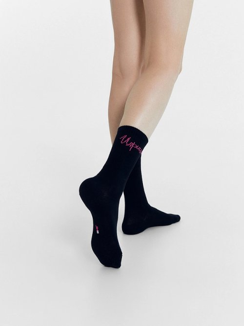 Носки женские черные с рисунком в виде надписи "Царица", фото 2 из 4