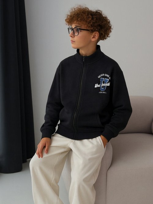 Толстовка для мальчиков черная с принтом "never give up", фото 1 из 9