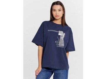 Футболка женская синяя с принтом "Energy creates reality"