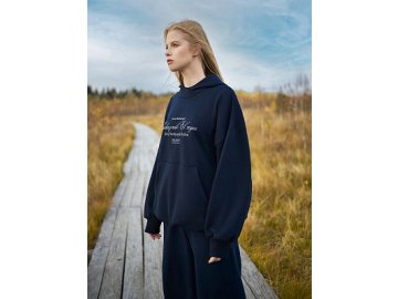 Худи женское синее из коллекции "Zakaзnik El’nya / Заказник Ельня" в Добруше Марк Формель