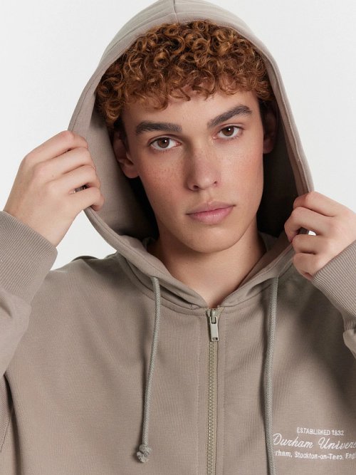 Толстовка мужская бежевая с вышивкой на груди, фото 5 из 7