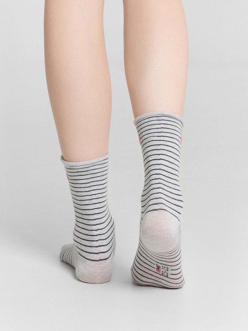 Носки женские серые в полоску с сердечком, фото 4 из 18