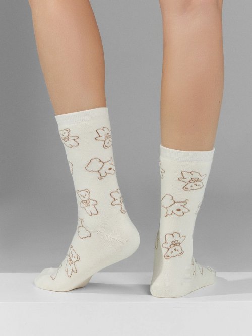 Носки женские кремовые с узором в виде медвежат, фото 2 из 5