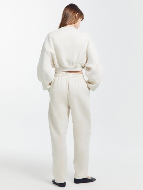 Брюки женские бананы в бежевом цвете с печатью, фото 6 из 8