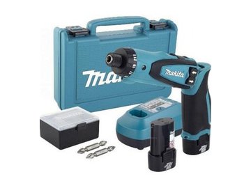 Профессиональный шуруповерт Makita DF012DSE