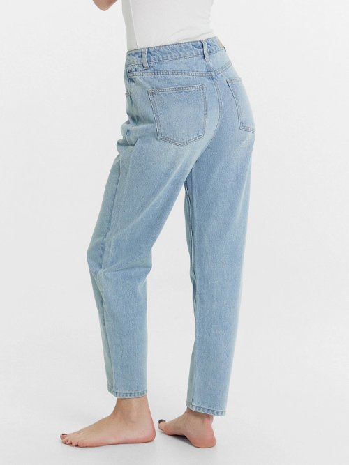 Брюки женские джинсовые mom fit голубые, фото 4 из 40