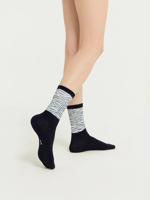 Носки женские черные с принтом "зебра", фото 2 из 12