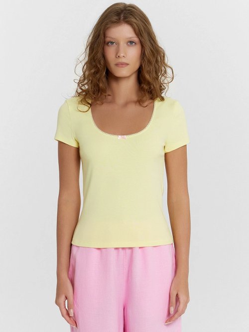 Футболка женская желтая, фото 1 из 5