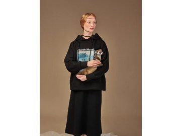 Худи женское черное с печатью