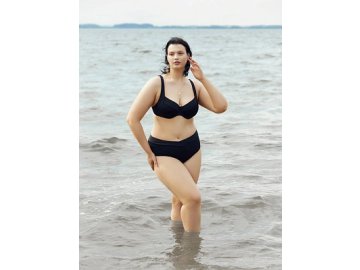 Трусы купальные женские в черном цвете