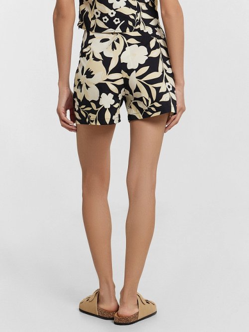 Шорты женские черные с цветочным принтом, фото 4 из 5